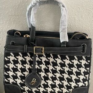 Medium Leather Tote and shoulder bag for Women: BD Genuine Leather NWOT